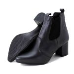 Bota Feminina Social Bico Fino Lirom Cano Curto Preta