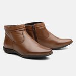 Bota Feminina Cano Curto Flat Cecília Em Couro Caramelo 
