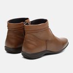 Bota Feminina Cano Curto Flat Cecília Em Couro Caramelo 