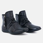 Bota Feminina Flat Helena Em Couro Preto 