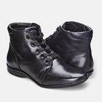 Bota Feminina Flat Martina Em Couro Preto 