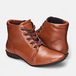 Bota Feminina Flat Martina Em Couro Caramelo 