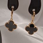 Brinco Van Cleef Preto