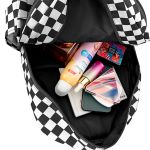 Mochila Média Quadriculada Estilo Escolar Juvenil Moderno Bolso Antifurto Quadriculada Branco e Preto