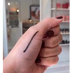 LÁPIS DE OLHO PRETO EYE-CATCHING - RUBY ROSE linha rosa