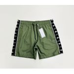 SHORT LACOSTE - VERDE MILITAR