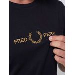CAMISETA FRED PERRY PRETA COM LOGO LARANJA