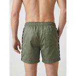 SHORT LACOSTE - VERDE MILITAR