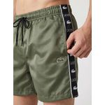 SHORT LACOSTE - VERDE MILITAR
