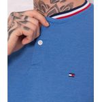 Camiseta Tommy Hilfiger - Gola Retilinea Tricolor 