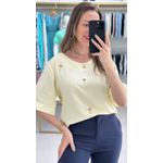 Blusa Viscose com Bordados Amarela