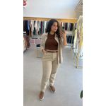 Calça Mom em Sarja Com Cinto