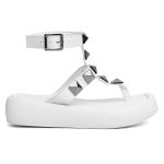 SANDÁLIA RASTEIRA MIA COMFORT TIRAS SPIKES PIRÂMIDES BRANCO