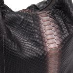 Bolsa em Couro de Cobra (Python reticulatus) Preto com Prata