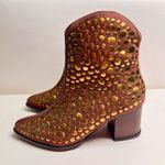 BOTA SELENA