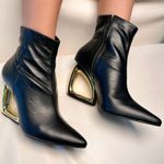 BOTA RIHANNA COURO - PRETA