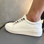 TENIS COURO BRANCO ELÁSTICO STRASS PRETO