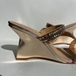 TAMANCO DOURADO COM TIRAS DE CRISTAIS