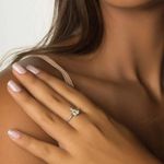 Anel Nossa Senhora Aparecida Zircônias Aro Fino em Prata 925