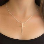 Pingente Crucifixo Fino Fio Liso em Prata 925