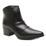 Bota De Bico Fino Em Couro De Cabra Preto