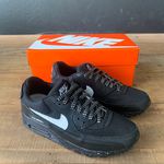 TENIS NK AIR MAX 90 PRETO CADARÇO DIFERENTE