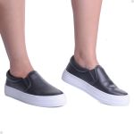 Slip On Tenehi Sintético Preto Casual