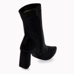 23026PF Bota Feminina Bico Fino Estilizada Urbana conforto Preto