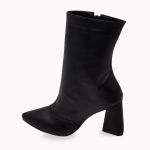 23026PF Bota Feminina Bico Fino Estilizada Urbana conforto Preto