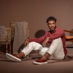 Mule com Fecho Masculino Connect em Couro - Brown
