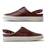 Mule com Fecho Masculino Connect em Couro - Brown