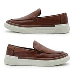 Slip On Iate Masculino Titanium em Couro - Brown