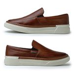 Slip On Iate Masculino Titanium em Couro - Brown