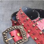 Cinto TR Red com cravo - Fivela em Ouro Velho