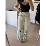 Calça Pantalona Estampada em Viscolinho com Cinto de Cordão