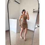Conjunto Cropped com Bojo e Saia Cargo em Alfaiataria