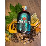 LICOR FINO DE ERVAS MACERATI 700 ML