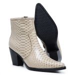 Bota Country Feminina Bico Fino Textura Fácil de Calçar Em Couro Verniz Auto Brilho Exotico Anaconda Osso