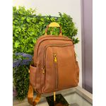mochila Zoe caramelo