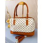 Bolsa Priscila Off com caramelo