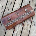 Porta Capa de Couro (SOLA) - Estampado