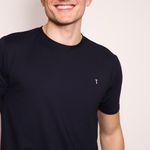 Camiseta masculina preta Trituê 