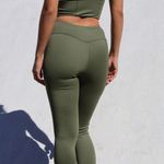 Calça Alana verde alcaparra Trituê