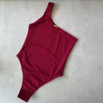 Body Maiô Sunny Cereja Textura com Argola Trituê 