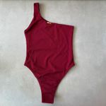 Body Maiô Sunny Cereja Textura com Argola Trituê 