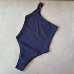 Body Maiô Sunny Marinho Textura com Argola Trituê 