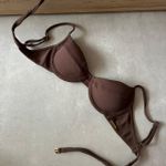 Top Phoenix meia taça alça regulável marrom cacau Trituê