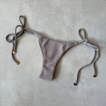 Calcinha Biquíni Acapulco Avulsa Fio Duplo Amarração Lateral Textura Cinza Cromo Trituê 