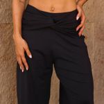 Pantalona Estela trespasse no cós preta fluity praia/casual Trituê