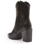 Bota Western Em Couro Preto